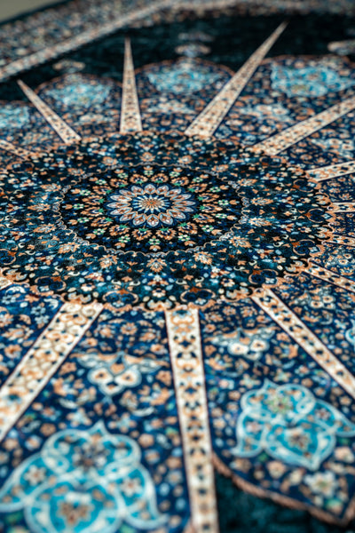 Premium Blue Eye Prayer Rug is a high-end quality Prayer Rug from Seven Sajada. The Premium Blue Eye Prayer Rug has very beautiful detailed pattern.